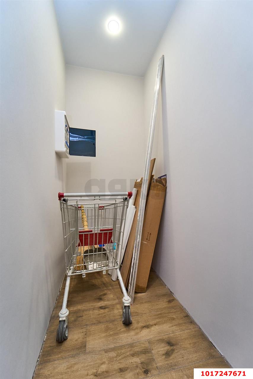Фото №17: 2-комнатная квартира <span class="whitespace-nowrap">72 м²</span>, <span class="whitespace-nowrap">6/24 эт.</span> - Краснодар, Центральный внутригородской округ, мкр. Черёмушки, ул. Обрывная, 132/1к21