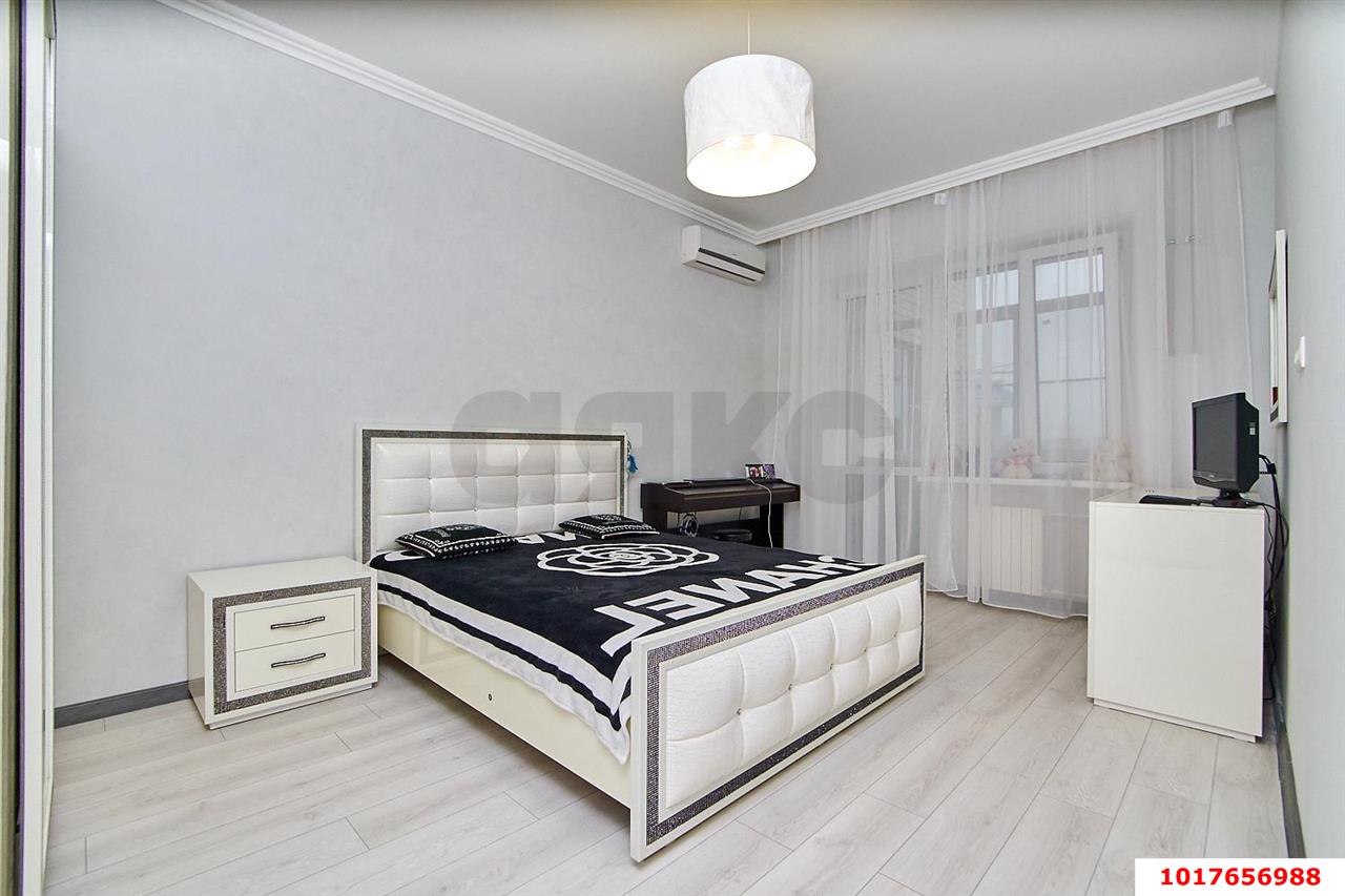 Фото №6: 3-комнатная квартира <span class="whitespace-nowrap">162 м²</span>, <span class="whitespace-nowrap">7/8 эт.</span> - Краснодар, Прикубанский внутригородской округ, мкр. Музыкальный, ул. Шолохова, 35
