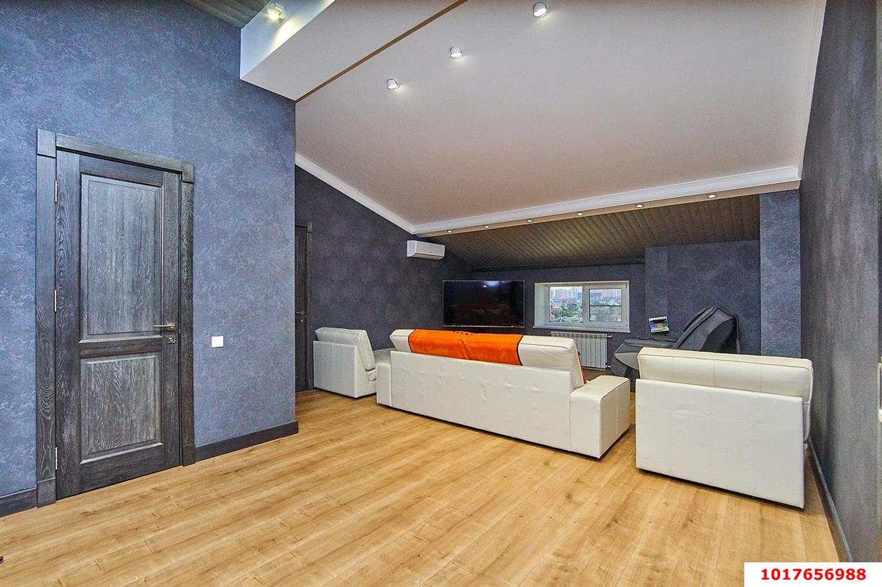 Фото №19: 3-комнатная квартира <span class="whitespace-nowrap">162 м²</span>, <span class="whitespace-nowrap">7/8 эт.</span> - Краснодар, Прикубанский внутригородской округ, мкр. Музыкальный, ул. Шолохова, 35