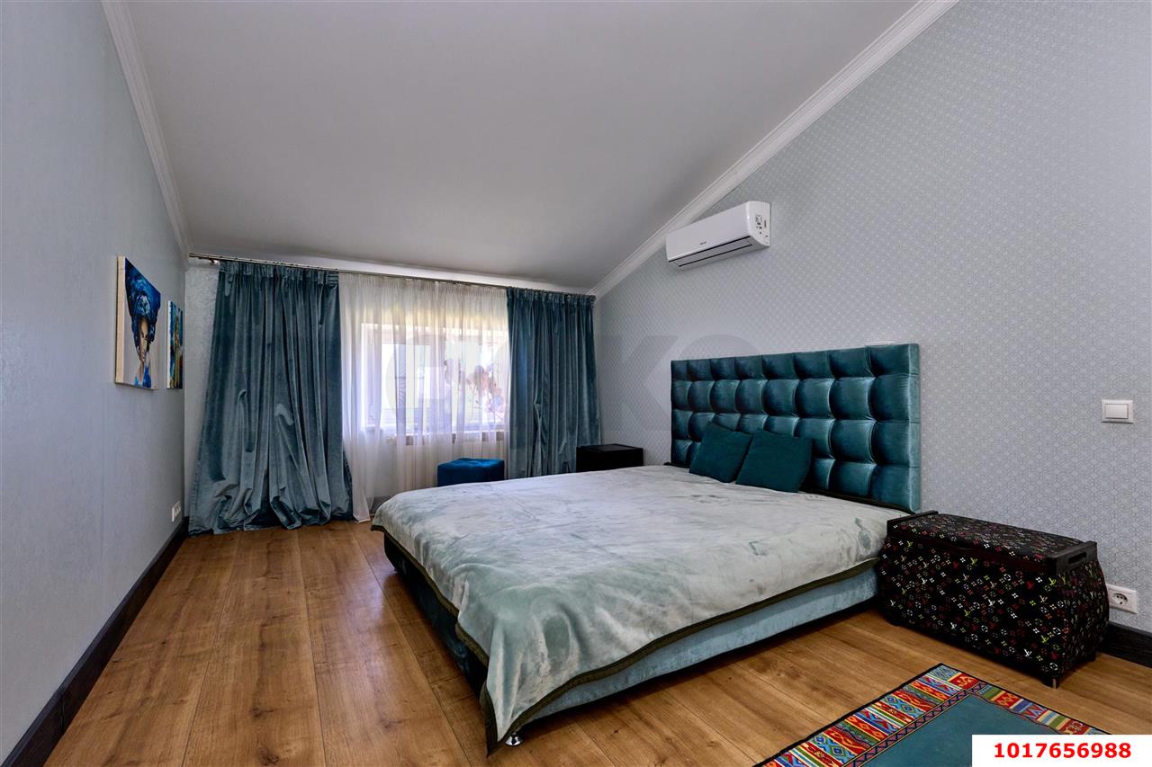 Фото №5: 3-комнатная квартира <span class="whitespace-nowrap">162 м²</span>, <span class="whitespace-nowrap">7/8 эт.</span> - Краснодар, Прикубанский внутригородской округ, мкр. Музыкальный, ул. Шолохова, 35