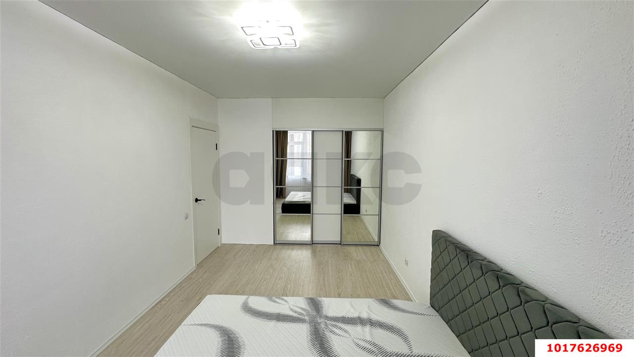Фото №5: 1-комнатная квартира <span class="whitespace-nowrap">41 м²</span>, <span class="whitespace-nowrap">6/8 эт.</span> - Южный, мкр. жилой комплекс История-2, ул. Екатерининская, 3к2