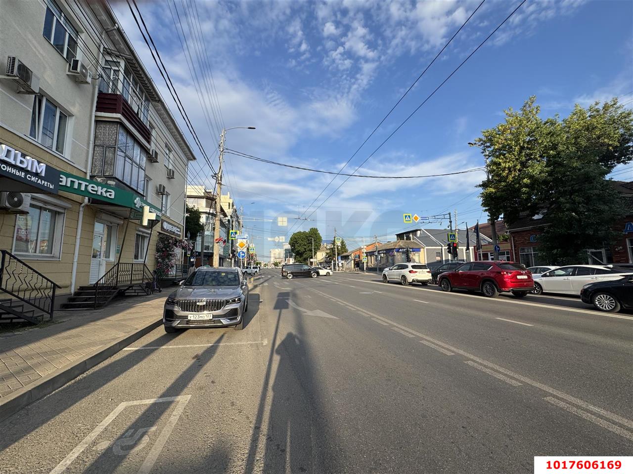 Фото №7: Торговое помещение <span class="whitespace-nowrap">32 м²</span>, <span class="whitespace-nowrap">1/3 эт.</span> - Краснодар, Центральный внутригородской округ, мкр. Центральный, ул. Северная, 347