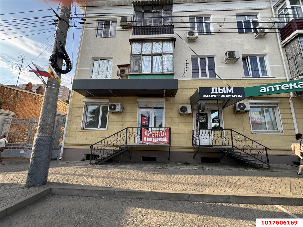 Фото №4: Торговое помещение <span class="whitespace-nowrap">32 м²</span>, <span class="whitespace-nowrap">1/3 эт.</span> - Краснодар, Центральный внутригородской округ, мкр. Центральный, ул. Северная, 347