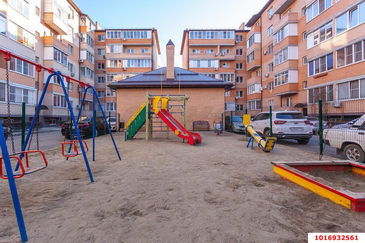 Фото №4: 1-комнатная квартира <span class="whitespace-nowrap">28 м²</span>, <span class="whitespace-nowrap">4/6 эт.</span> - Краснодар, Прикубанский внутригородской округ, Музыкальный, мкр. ЖК Лучезарный, ул. Московская, 154к2