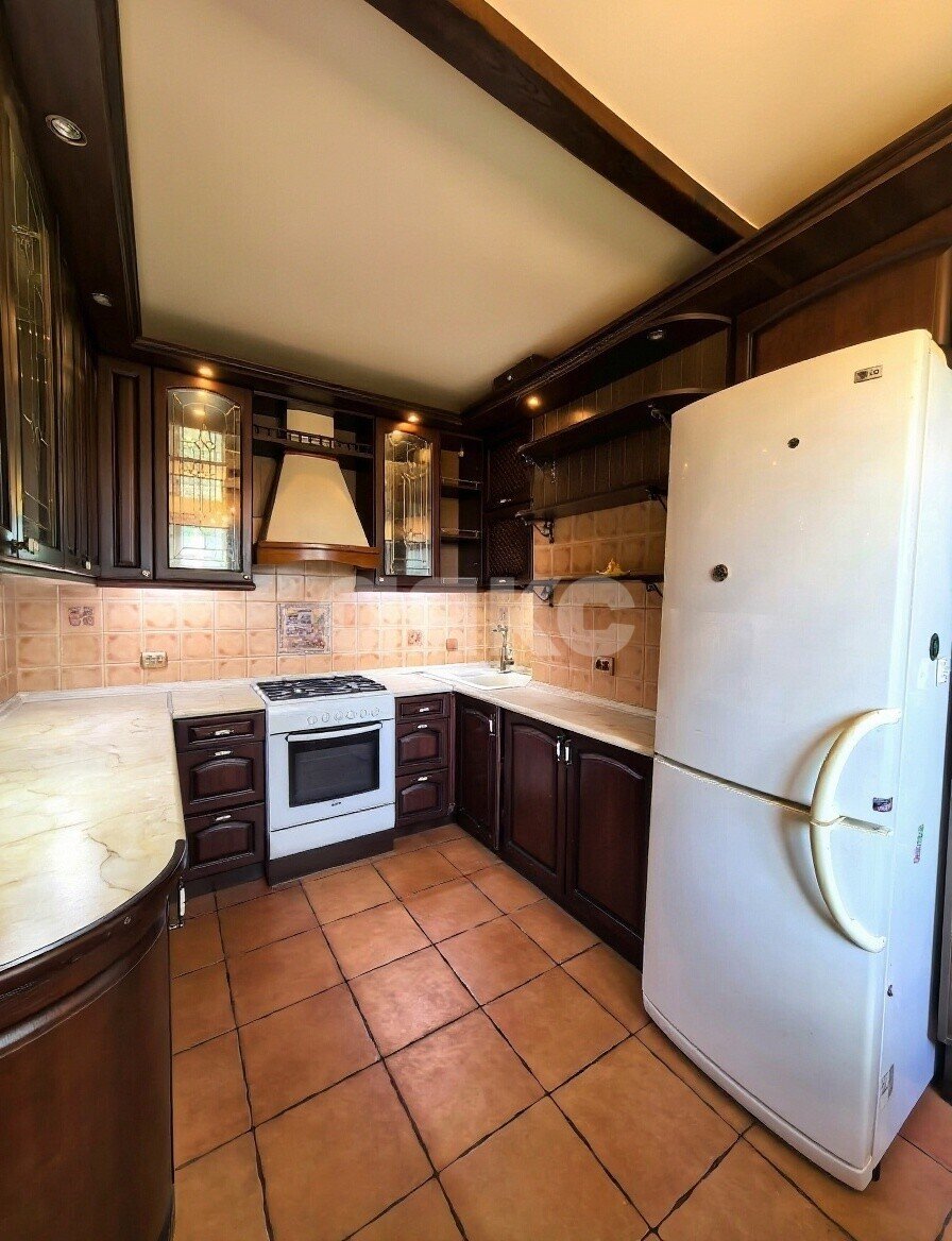 Фото №7: 3-комнатная квартира <span class="whitespace-nowrap">64 м²</span>, <span class="whitespace-nowrap">3/9 эт.</span> - Мариуполь, р. Жовтневый, пр-кт Металлургов, 129
