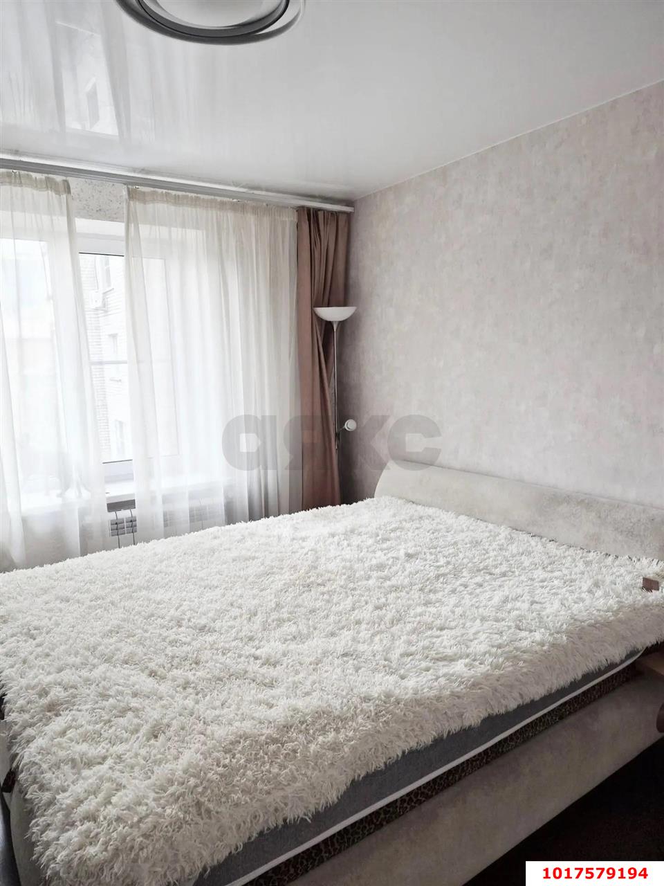 Фото №2: 2-комнатная квартира <span class="whitespace-nowrap">52 м²</span>, <span class="whitespace-nowrap">3/9 эт.</span> - Краснодар, Западный внутригородской округ, мкр. Центральный, ул. Кубанская Набережная, 52