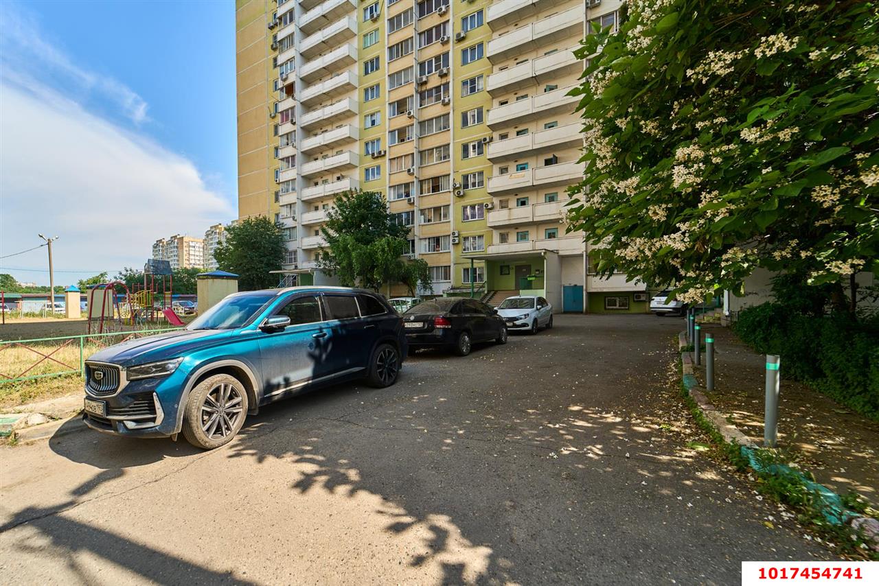 Фото №16: 1-комнатная квартира <span class="whitespace-nowrap">42 м²</span>, <span class="whitespace-nowrap">16/16 эт.</span> - Краснодар, Прикубанский внутригородской округ, мкр. Завод Измерительных Приборов, ул. имени 40-летия Победы, 33/10
