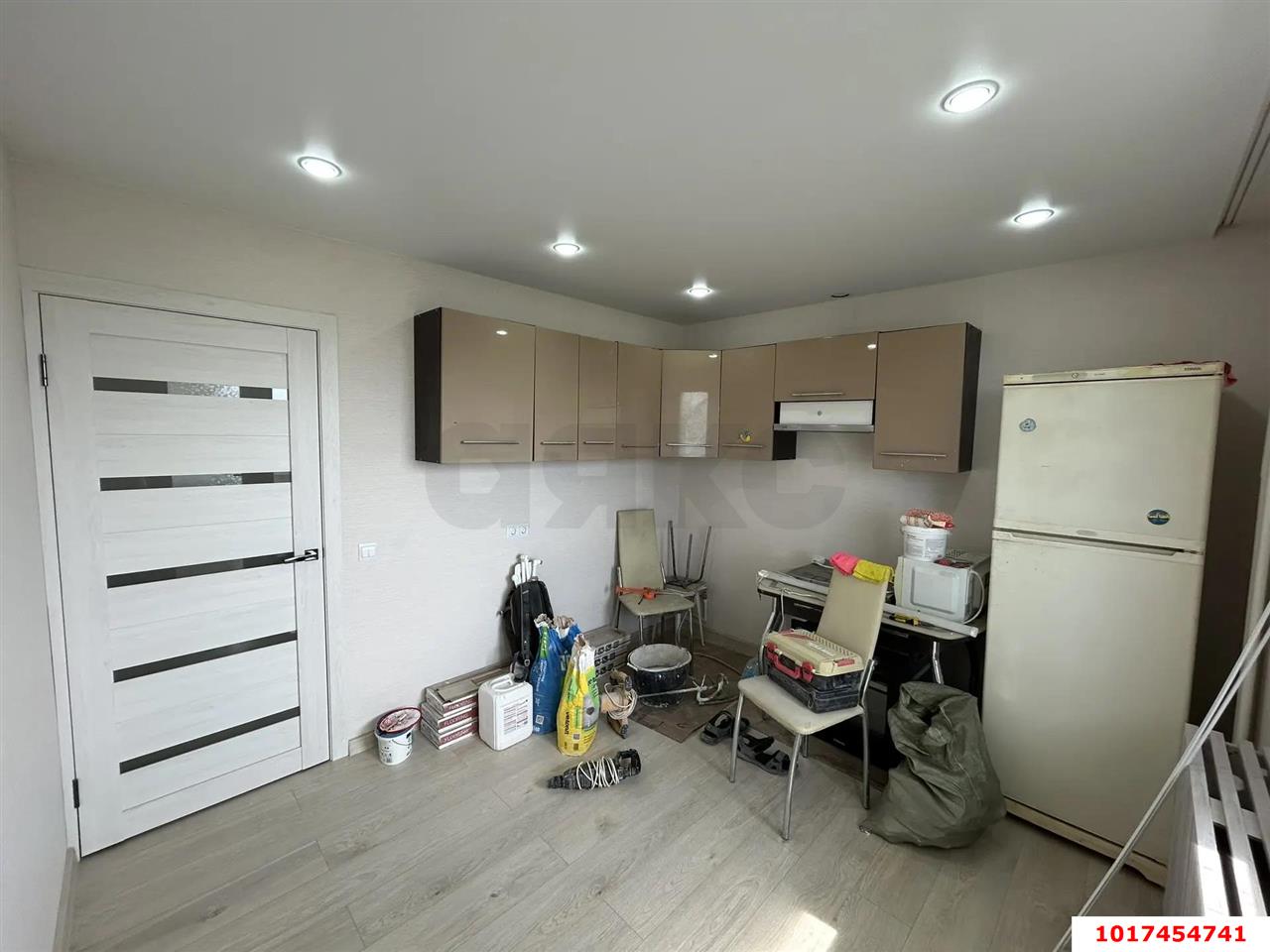 Фото №8: 1-комнатная квартира <span class="whitespace-nowrap">42 м²</span>, <span class="whitespace-nowrap">16/16 эт.</span> - Краснодар, Прикубанский внутригородской округ, мкр. Завод Измерительных Приборов, ул. имени 40-летия Победы, 33/10