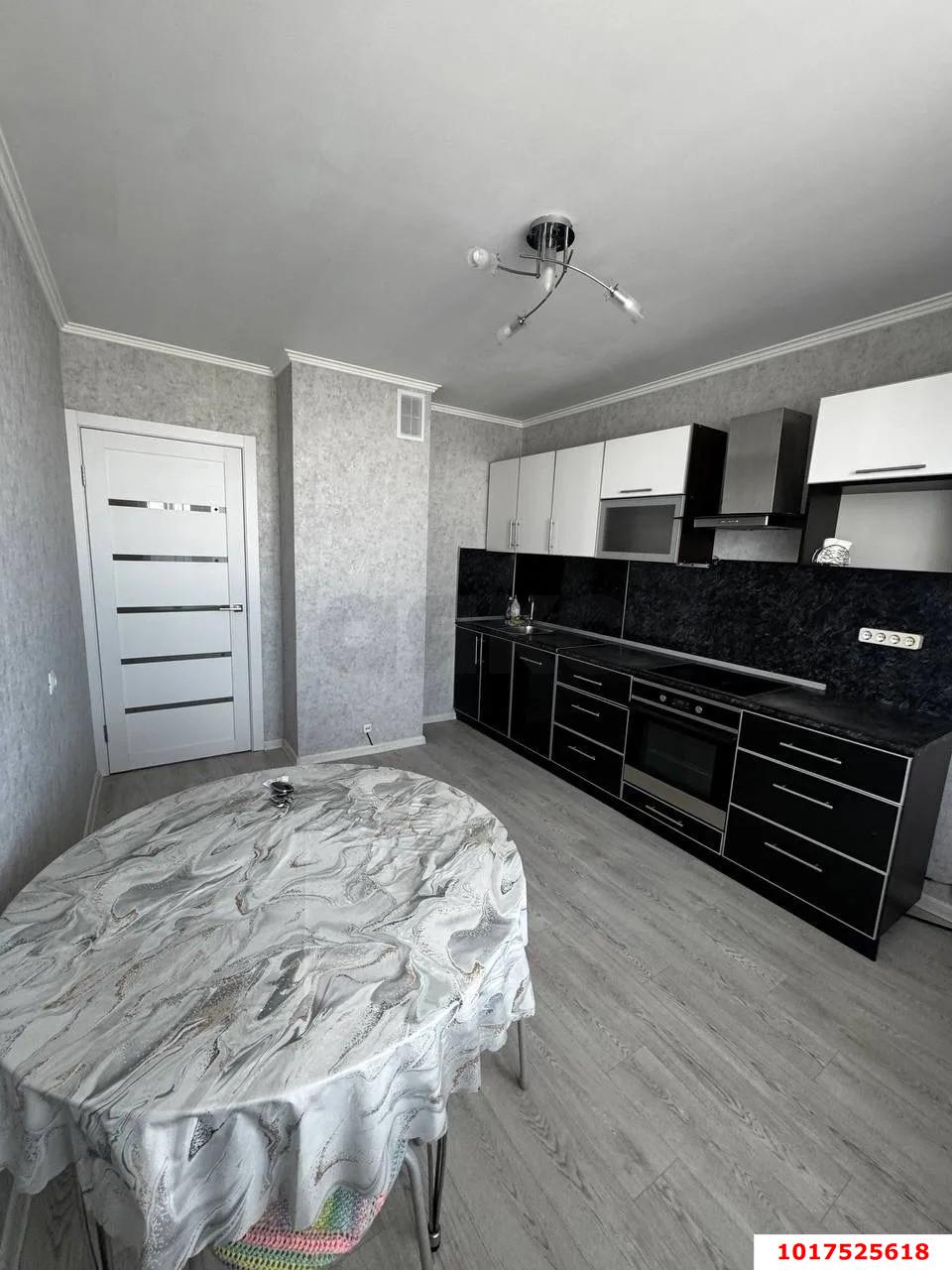 Фото №2: 2-комнатная квартира <span class="whitespace-nowrap">60 м²</span>, <span class="whitespace-nowrap">15/16 эт.</span> - Краснодар, Прикубанский внутригородской округ, мкр. Московский, ул. имени Николая Семеновича Котлярова, 10