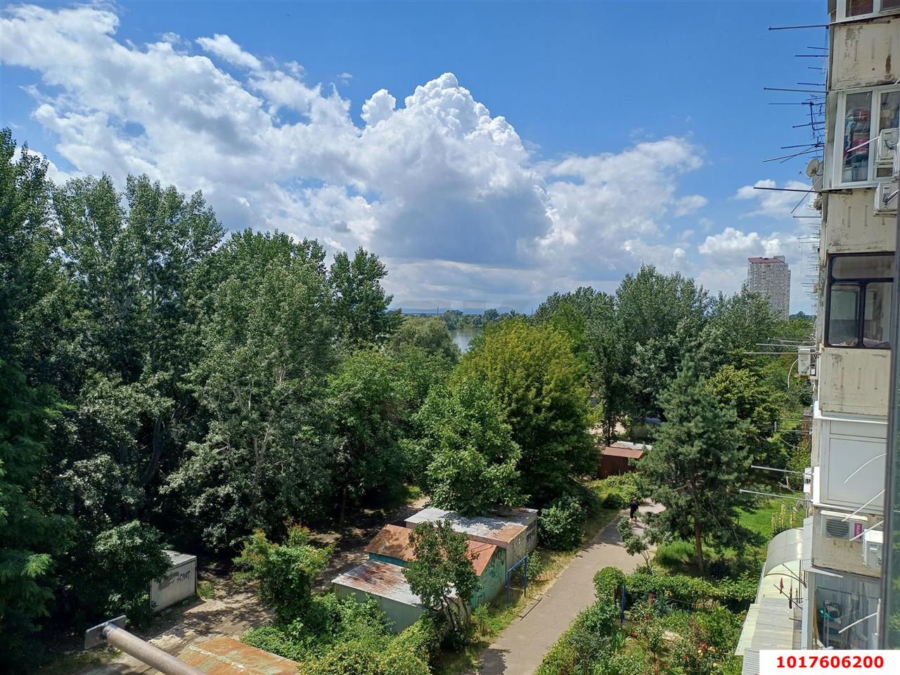 Фото №11: 2-комнатная квартира <span class="whitespace-nowrap">55 м²</span>, <span class="whitespace-nowrap">5/10 эт.</span> - Краснодар, Западный внутригородской округ, мкр. Юбилейный, ул. Рождественская набережная, 19