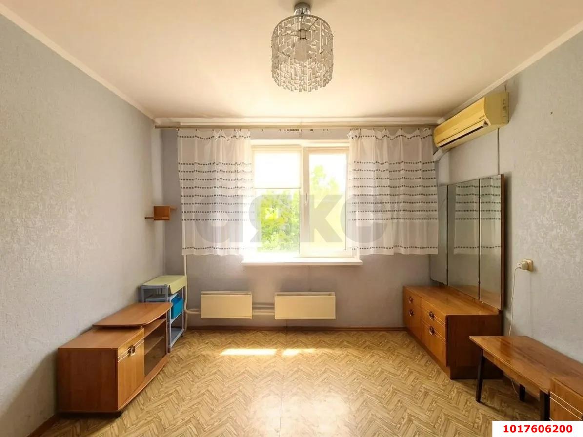 Фото №4: 2-комнатная квартира <span class="whitespace-nowrap">55 м²</span>, <span class="whitespace-nowrap">5/10 эт.</span> - Краснодар, Западный внутригородской округ, мкр. Юбилейный, ул. Рождественская набережная, 19