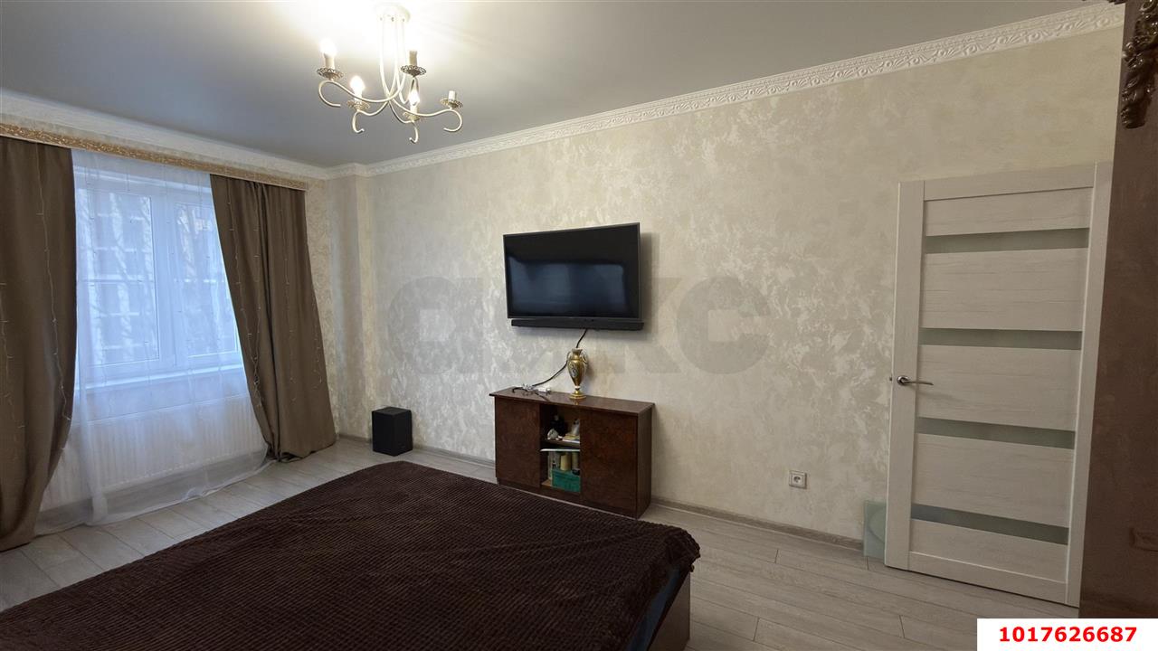 Фото №7: 1-комнатная квартира <span class="whitespace-nowrap">38 м²</span>, <span class="whitespace-nowrap">5/9 эт.</span> - Краснодар, Прикубанский внутригородской округ, мкр. ЖК Красная Площадь, ул. Конгрессная, 23
