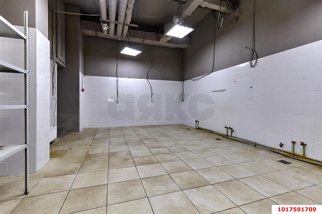 Фото №5: Производственное помещение <span class="whitespace-nowrap">52 м²</span>, <span class="whitespace-nowrap">16 эт.</span> - Краснодар, Центральный внутригородской округ, мкр. Школьный, ул. 9 Мая, 48/1к1
