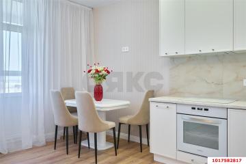 Фото №1: 3-комнатная квартира <span class="whitespace-nowrap">76 м²</span>, <span class="whitespace-nowrap">22/24 эт.</span> - Краснодар, мкр. Достояние, ул. Григория Булгакова, 19