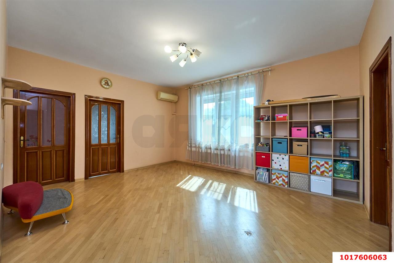 Фото №9: Дом <span class="whitespace-nowrap">146 м²</span> <span class="whitespace-nowrap">+ 5.7 сот.</span>, <span class="whitespace-nowrap">2 эт.</span> - Краснодар, Центральный внутригородской округ, мкр. Центральный, ул. Длинная, 130