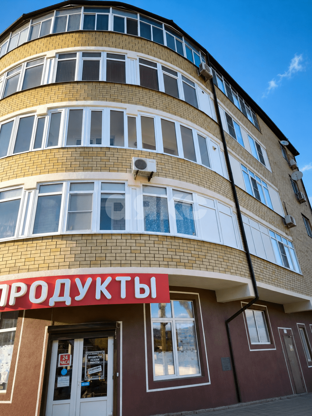 Фото №4: Студия <span class="whitespace-nowrap">28 м²</span>, <span class="whitespace-nowrap">2/5 эт.</span> - Супсех, ул. Советская, 53