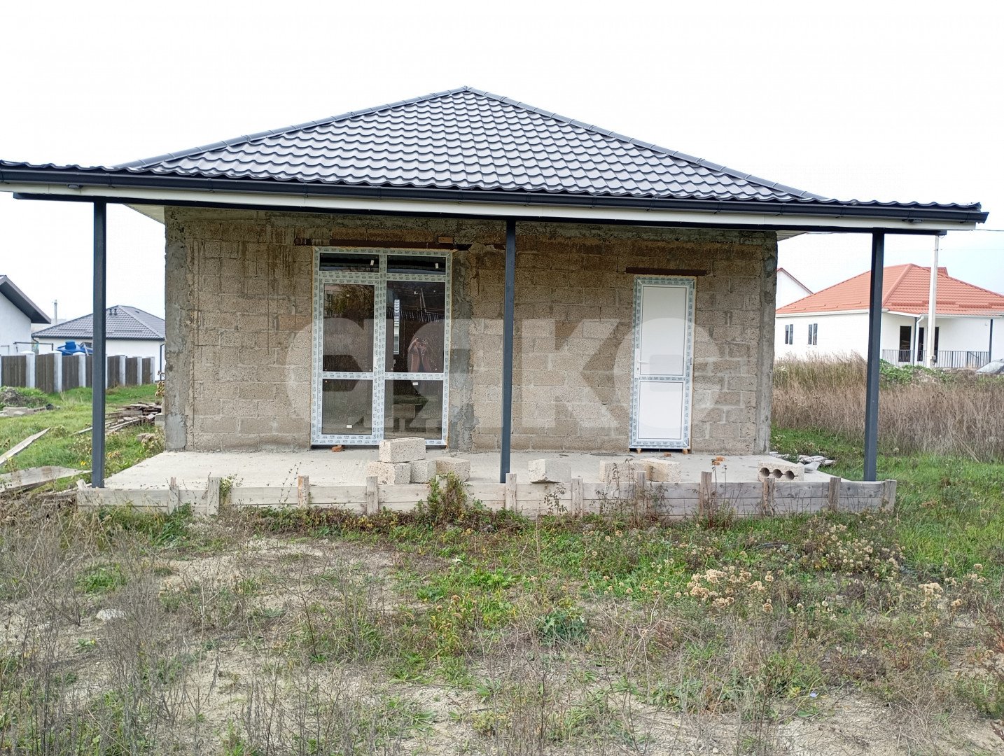 Фото №5: Дом <span class="whitespace-nowrap">87 м²</span> <span class="whitespace-nowrap">+ 4 сот.</span>, <span class="whitespace-nowrap">1 эт.</span> - Семигорский, ул. Виноградная