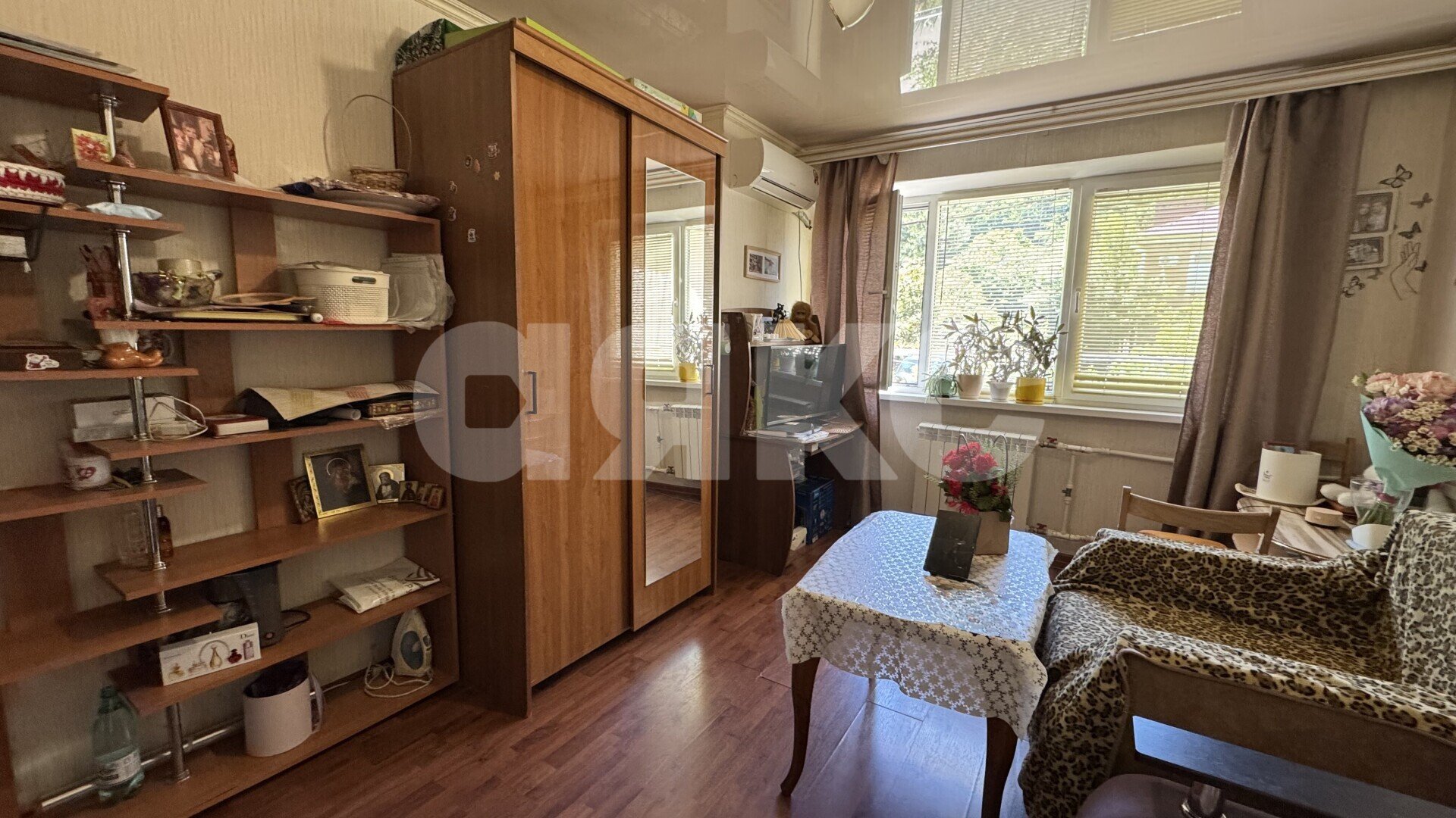 Фото №2: 2-комнатная квартира <span class="whitespace-nowrap">41 м²</span>, <span class="whitespace-nowrap">1/5 эт.</span> - Туапсе, ул. Фрунзе, 35