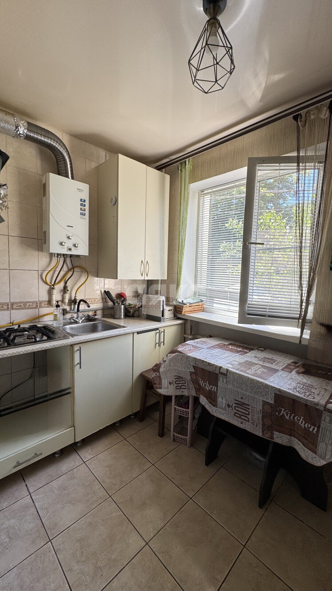 Фото №4: 2-комнатная квартира <span class="whitespace-nowrap">41 м²</span>, <span class="whitespace-nowrap">1/5 эт.</span> - Туапсе, ул. Фрунзе, 35