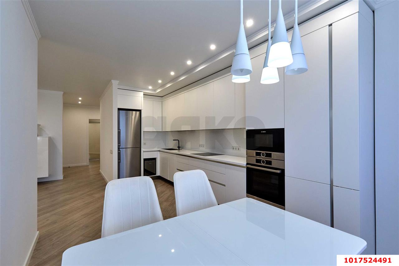 Фото №3: 4-комнатная квартира <span class="whitespace-nowrap">155 м²</span>, <span class="whitespace-nowrap">24/24 эт.</span> - Краснодар, Прикубанский внутригородской округ, 40 лет Победы, мкр. жилой комплекс Достоевский, ул. Достоевского, 84