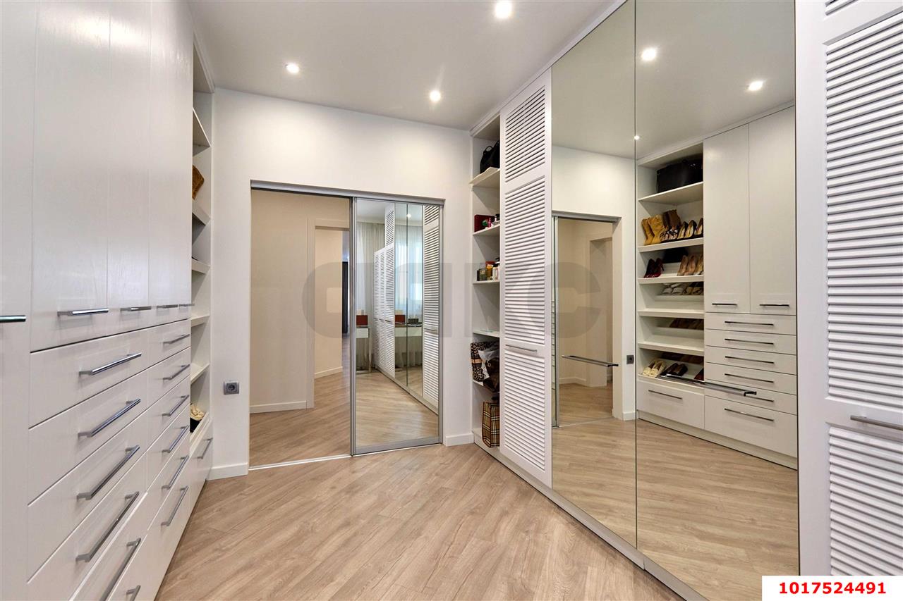 Фото №10: 4-комнатная квартира <span class="whitespace-nowrap">155 м²</span>, <span class="whitespace-nowrap">24/24 эт.</span> - Краснодар, Прикубанский внутригородской округ, 40 лет Победы, мкр. жилой комплекс Достоевский, ул. Достоевского, 84