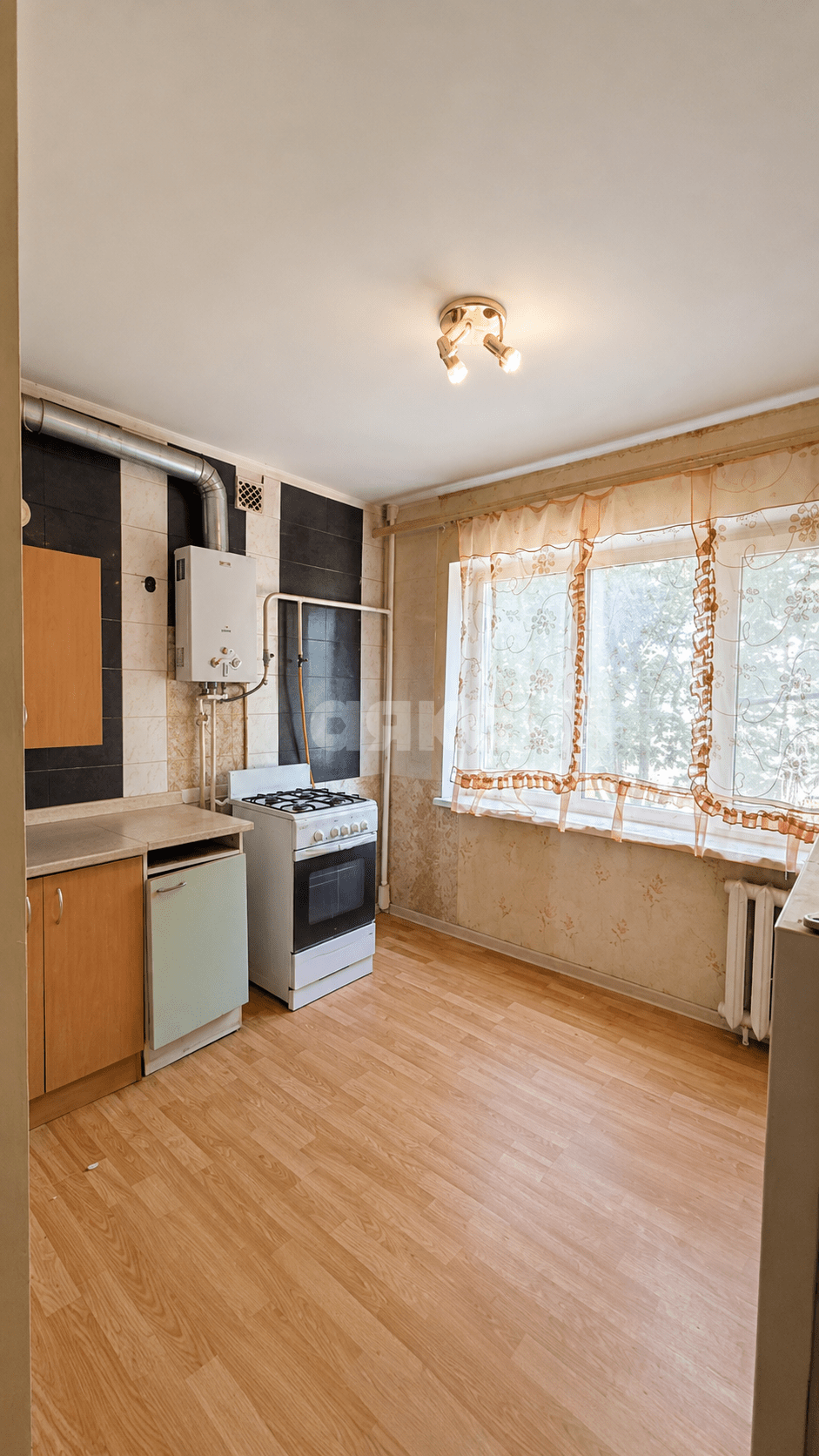 Фото №10: 1-комнатная квартира <span class="whitespace-nowrap">35 м²</span>, <span class="whitespace-nowrap">2/5 эт.</span> - Армавир, мкр. Черёмушки, ул. Маркова, 329