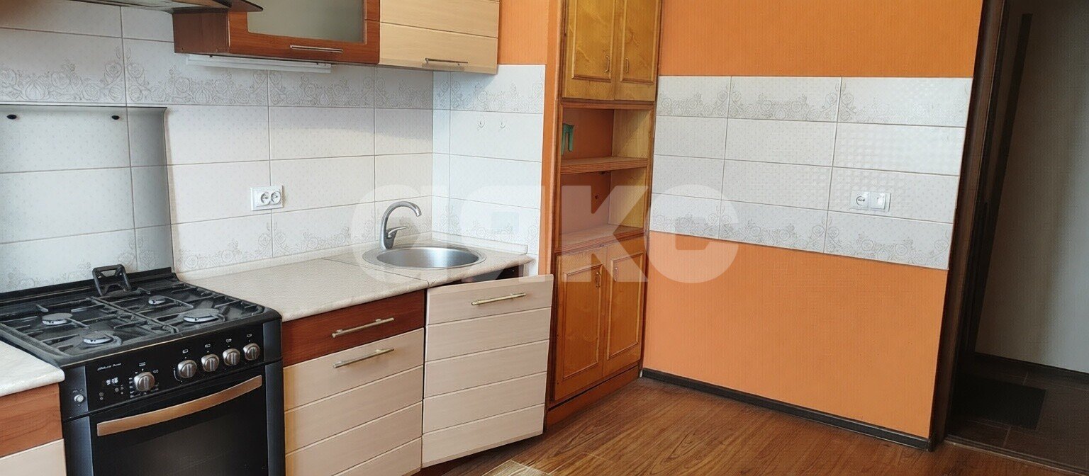 Фото №2: 3-комнатная квартира <span class="whitespace-nowrap">64 м²</span>, <span class="whitespace-nowrap">8/9 эт.</span> - Майкоп, мкр. квартал Черёмушки, ул. Юннатов, 2Б