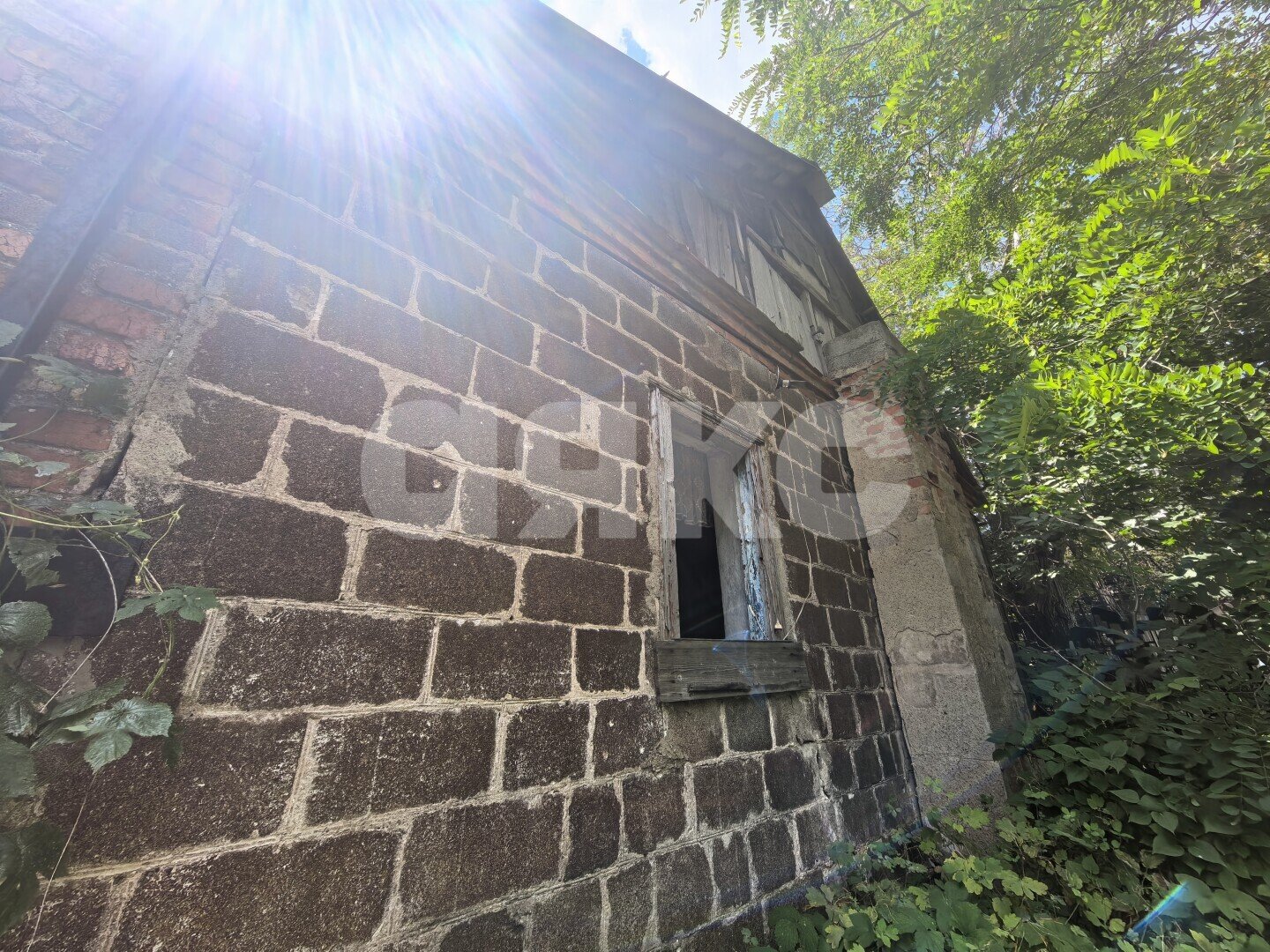 Фото №5: Дом <span class="whitespace-nowrap">64 м²</span> <span class="whitespace-nowrap">+ 7 сот.</span>, <span class="whitespace-nowrap">1 эт.</span> - Мариуполь, р. Жовтневый, ул. Кирпичная, 90