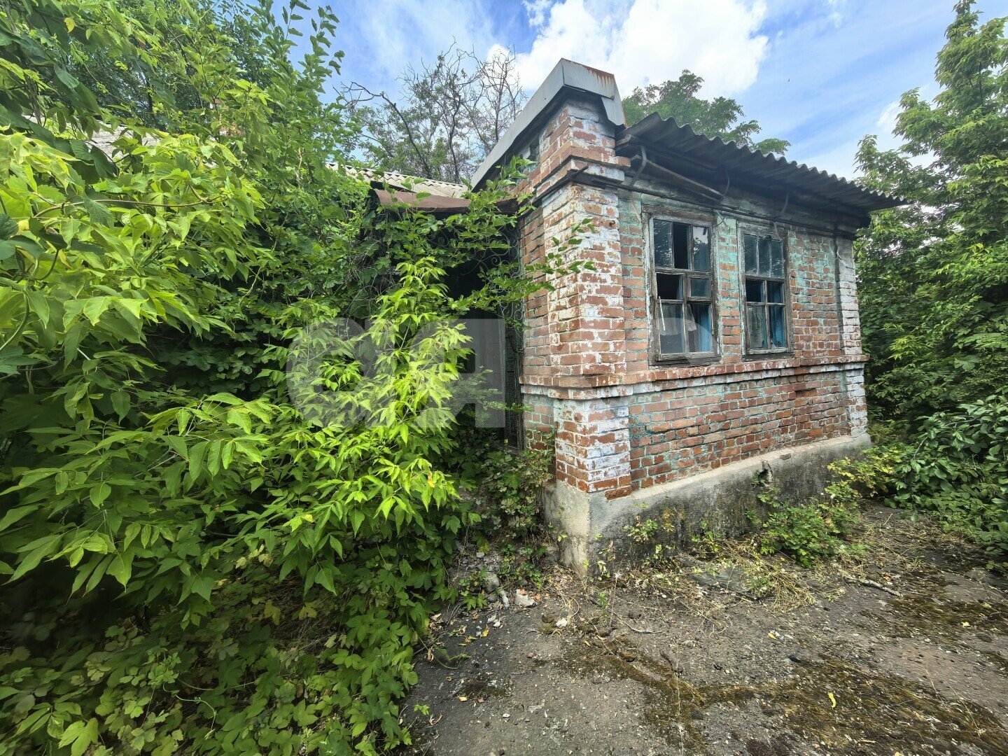 Фото №3: Дом <span class="whitespace-nowrap">64 м²</span> <span class="whitespace-nowrap">+ 7 сот.</span>, <span class="whitespace-nowrap">1 эт.</span> - Мариуполь, р. Жовтневый, ул. Кирпичная, 90