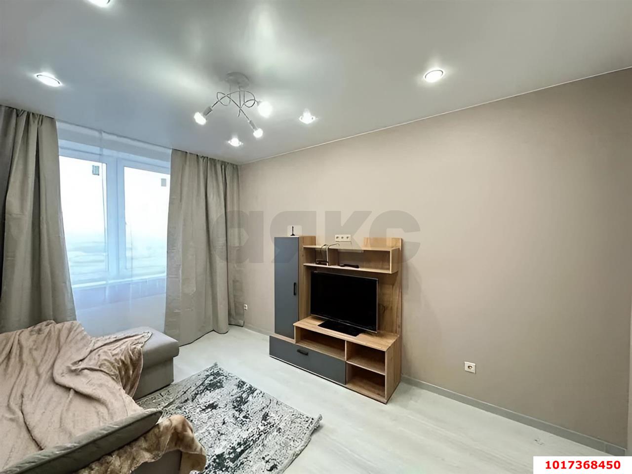 Фото №4: 1-комнатная квартира <span class="whitespace-nowrap">35 м²</span>, <span class="whitespace-nowrap">8/16 эт.</span> - Краснодар, Прикубанский внутригородской округ, мкр. жилой комплекс Ракурс, ул. имени Героя Ростовского, 8к4