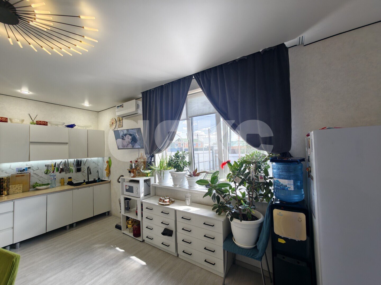 Фото №26: Дом <span class="whitespace-nowrap">247 м²</span> <span class="whitespace-nowrap">+ 10.02 сот.</span>, <span class="whitespace-nowrap">2 эт.</span> - Платнировская, ул. Энгельса, 22