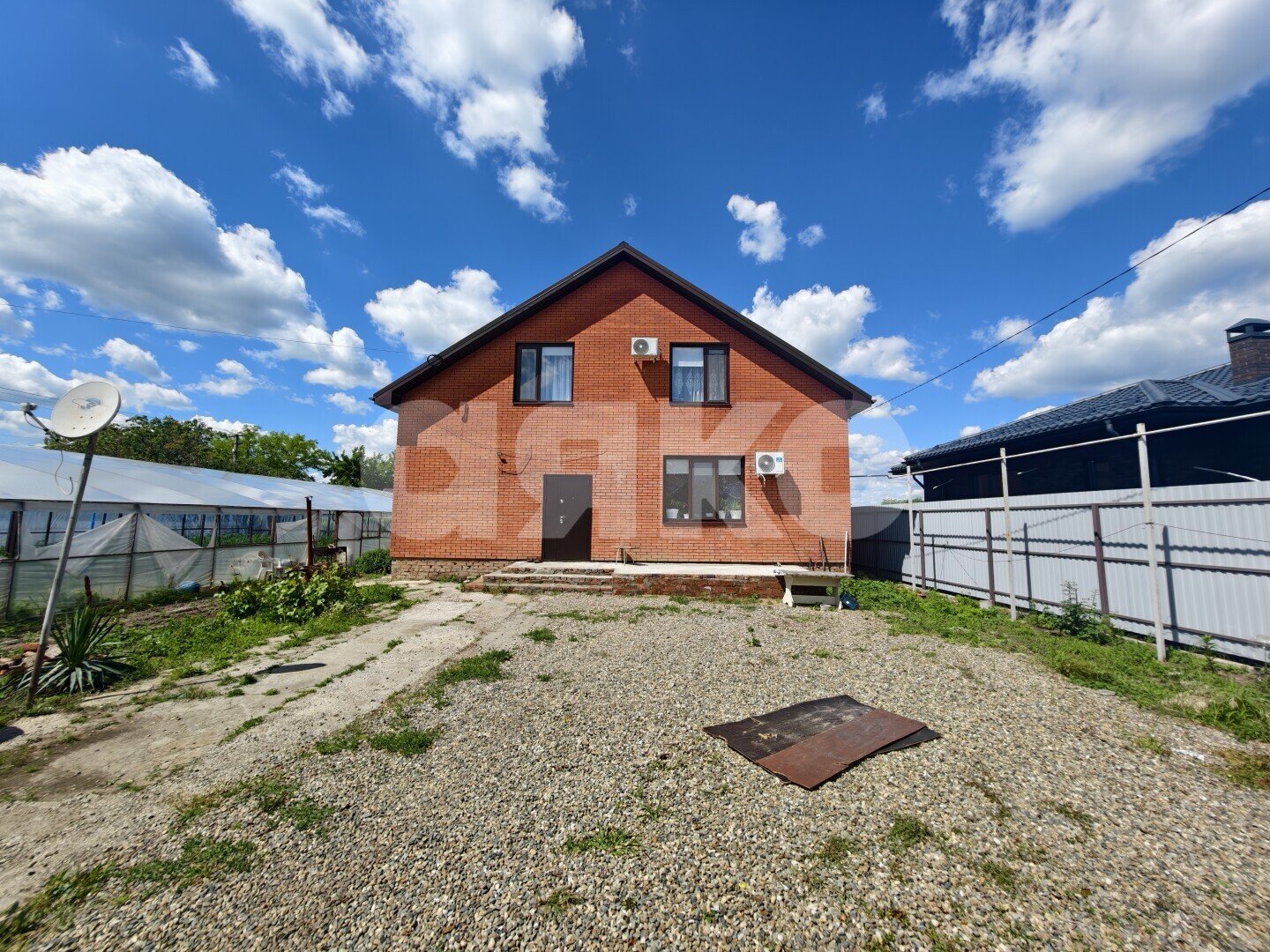 Фото №10: Дом <span class="whitespace-nowrap">247 м²</span> <span class="whitespace-nowrap">+ 10.02 сот.</span>, <span class="whitespace-nowrap">2 эт.</span> - Платнировская, ул. Энгельса, 22