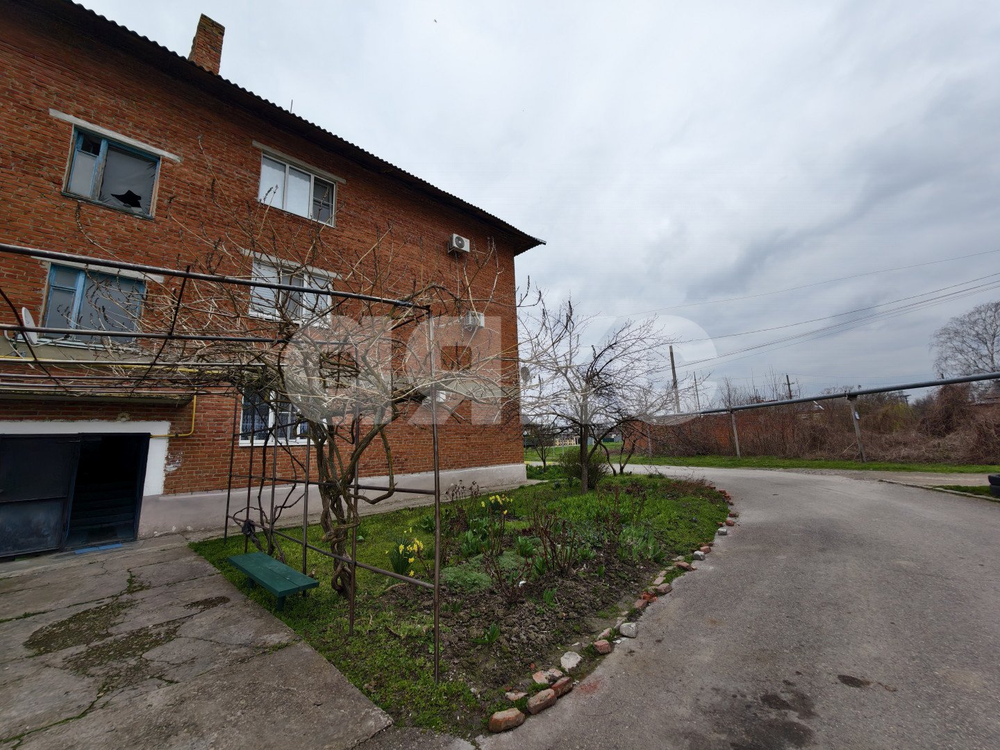 Фото №20: 2-комнатная квартира <span class="whitespace-nowrap">53 м²</span>, <span class="whitespace-nowrap">1/3 эт.</span> - Кореновск, ул. Нижняя, 4
