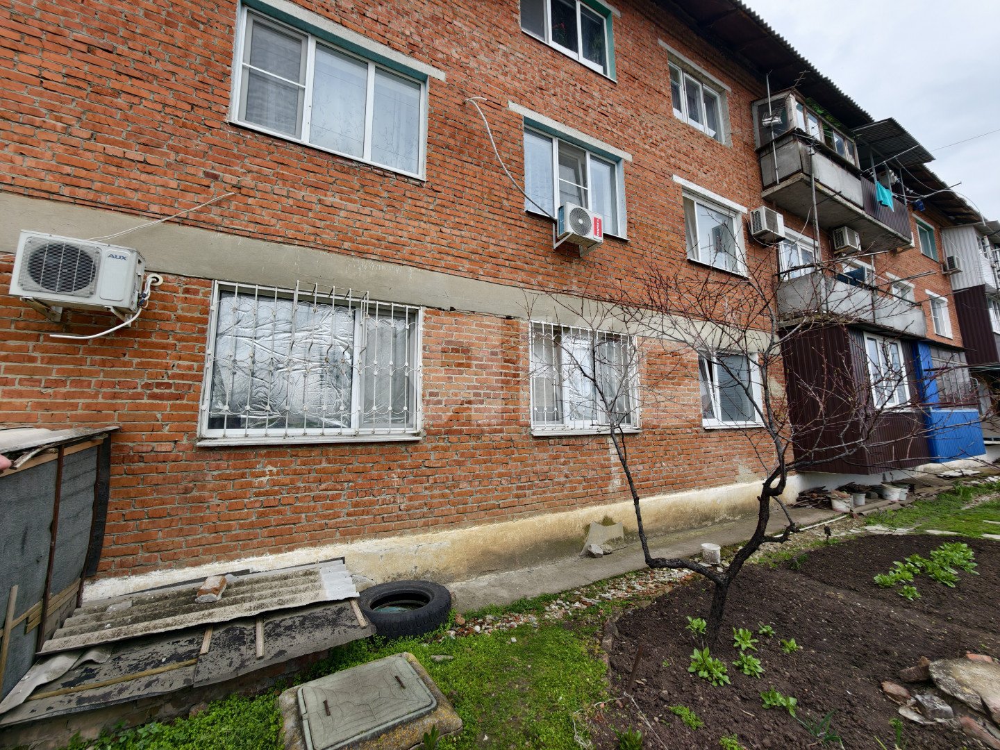 Фото №16: 2-комнатная квартира <span class="whitespace-nowrap">53 м²</span>, <span class="whitespace-nowrap">1/3 эт.</span> - Кореновск, ул. Нижняя, 4