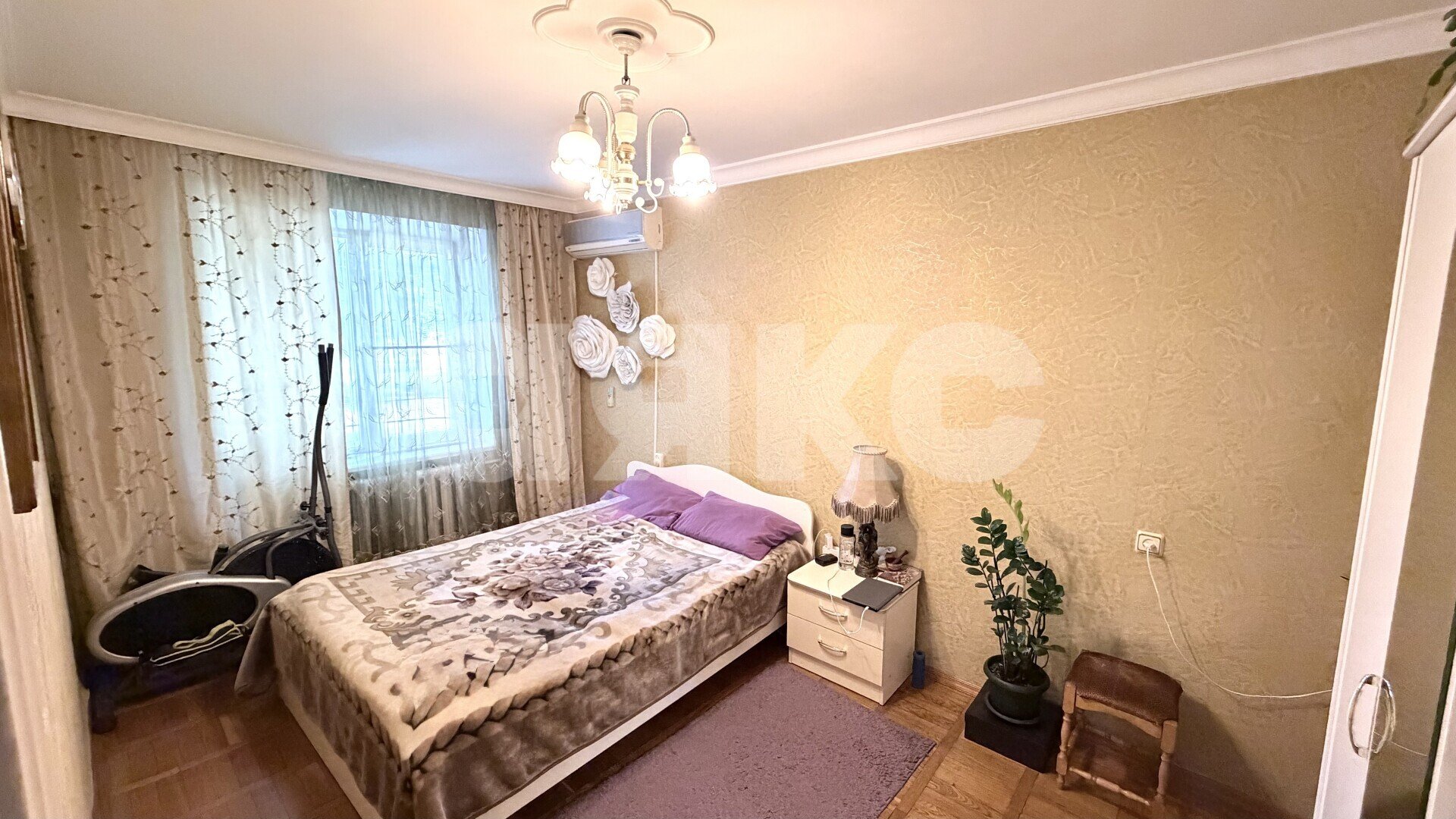 Фото №3: 2-комнатная квартира <span class="whitespace-nowrap">48 м²</span>, <span class="whitespace-nowrap">1/9 эт.</span> - Майкоп, мкр. квартал Черёмушки, ул. Пионерская, 381