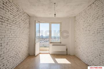 Фото №1: 3-комнатная квартира <span class="whitespace-nowrap">92 м²</span>, <span class="whitespace-nowrap">10/15 эт.</span> - Краснодар, мкр. Солнечный, ул. Казбекская, 12