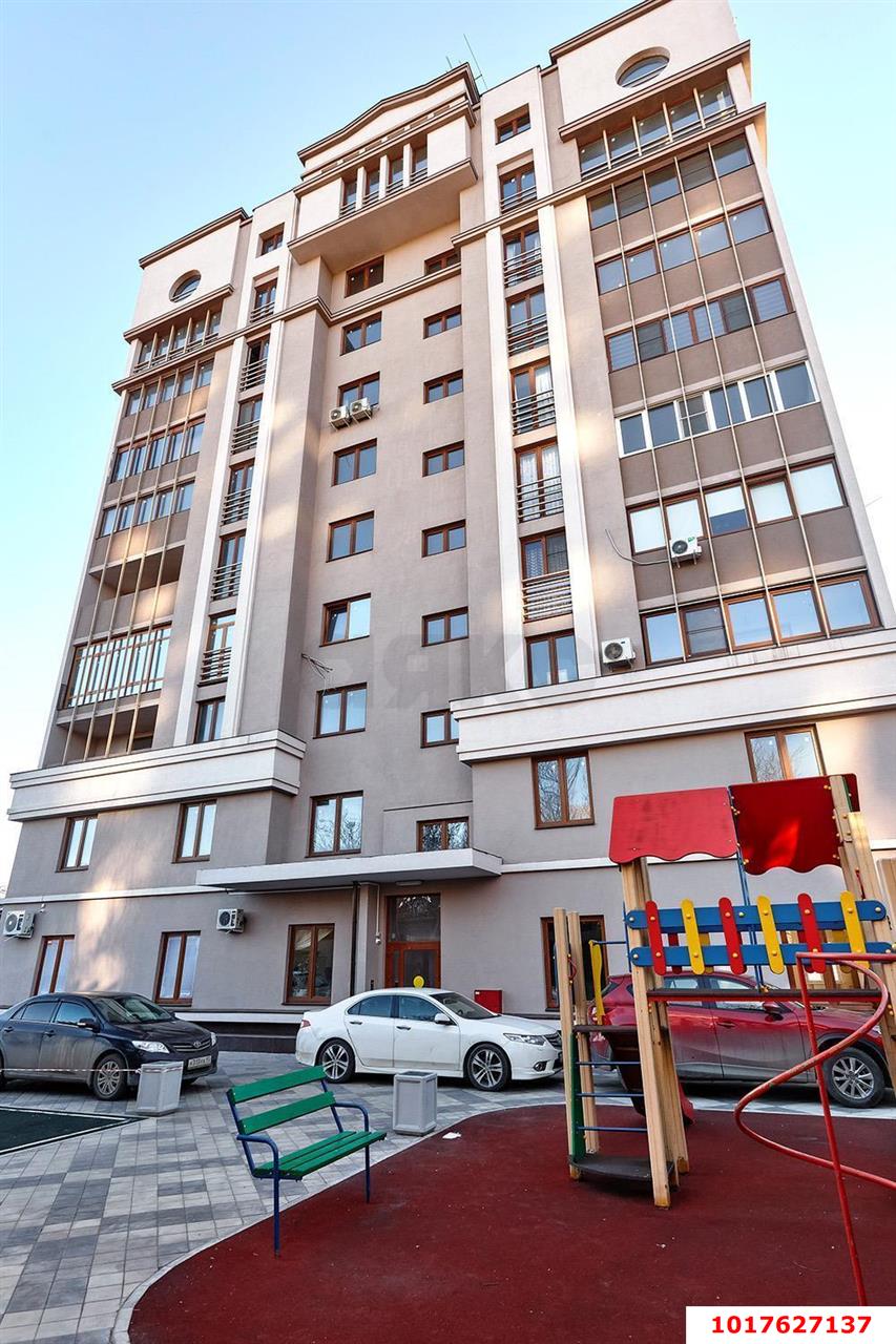 Фото №12: 1-комнатная квартира <span class="whitespace-nowrap">46 м²</span>, <span class="whitespace-nowrap">7/10 эт.</span> - Краснодар, Центральный внутригородской округ, мкр. Центральный, ул. Пашковская, 83