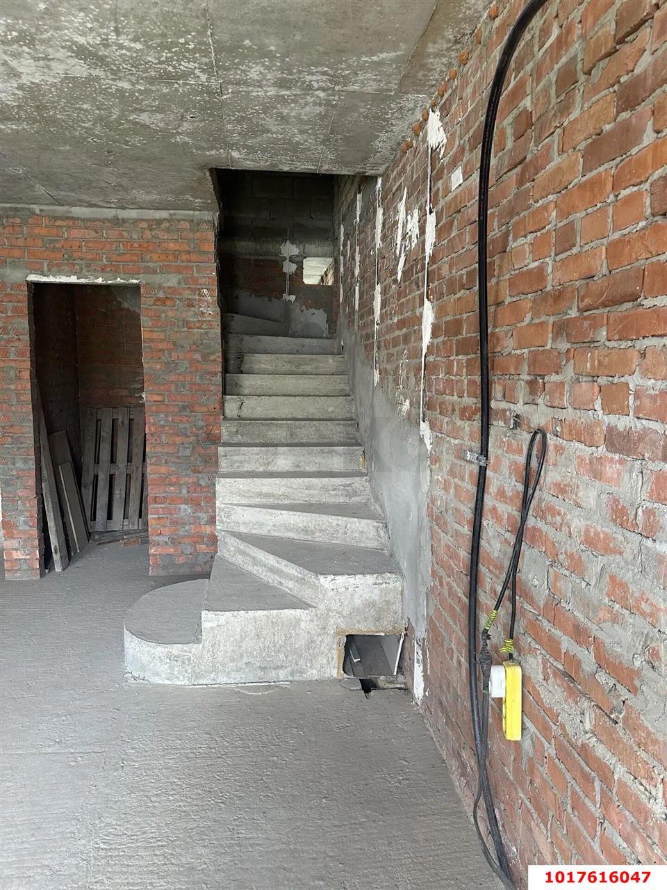 Фото №10: Дом <span class="whitespace-nowrap">98 м²</span> <span class="whitespace-nowrap">+ 1.1 сот.</span>, <span class="whitespace-nowrap">2 эт.</span> - Яблоновский, мкр. квартал Юбилейный, ул. Юбилейная, 46