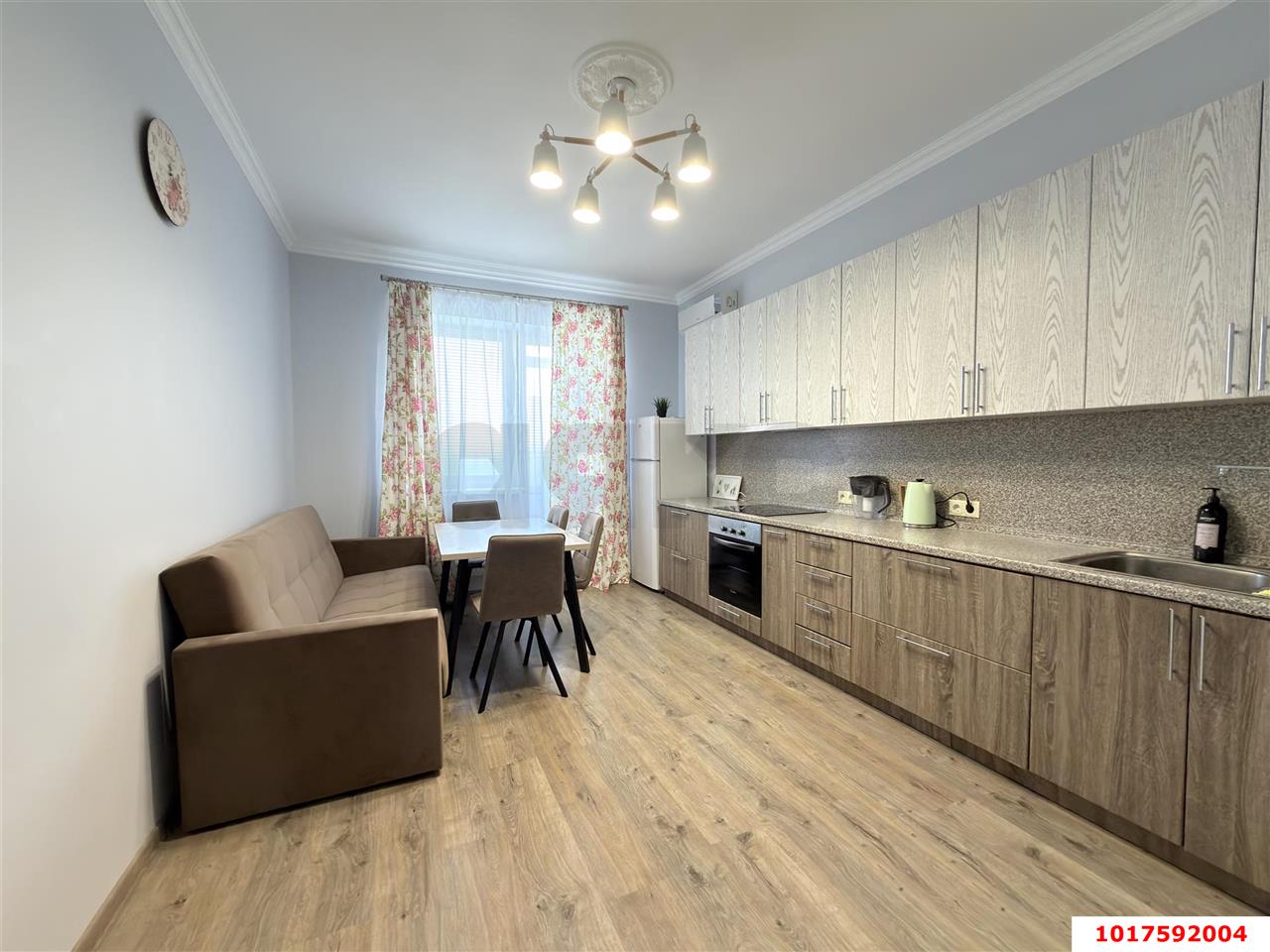 Фото №2: 2-комнатная квартира <span class="whitespace-nowrap">80 м²</span>, <span class="whitespace-nowrap">19/20 эт.</span> - Краснодар, Западный внутригородской округ, ЖК Октябрьский, мкр. Центральный, ул. Октябрьская, 181/2