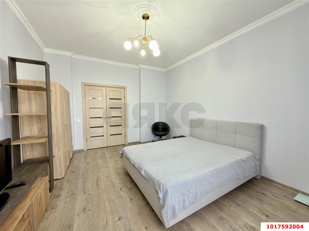 Фото №3: 2-комнатная квартира <span class="whitespace-nowrap">80 м²</span>, <span class="whitespace-nowrap">19/20 эт.</span> - Краснодар, Западный внутригородской округ, ЖК Октябрьский, мкр. Центральный, ул. Октябрьская, 181/2