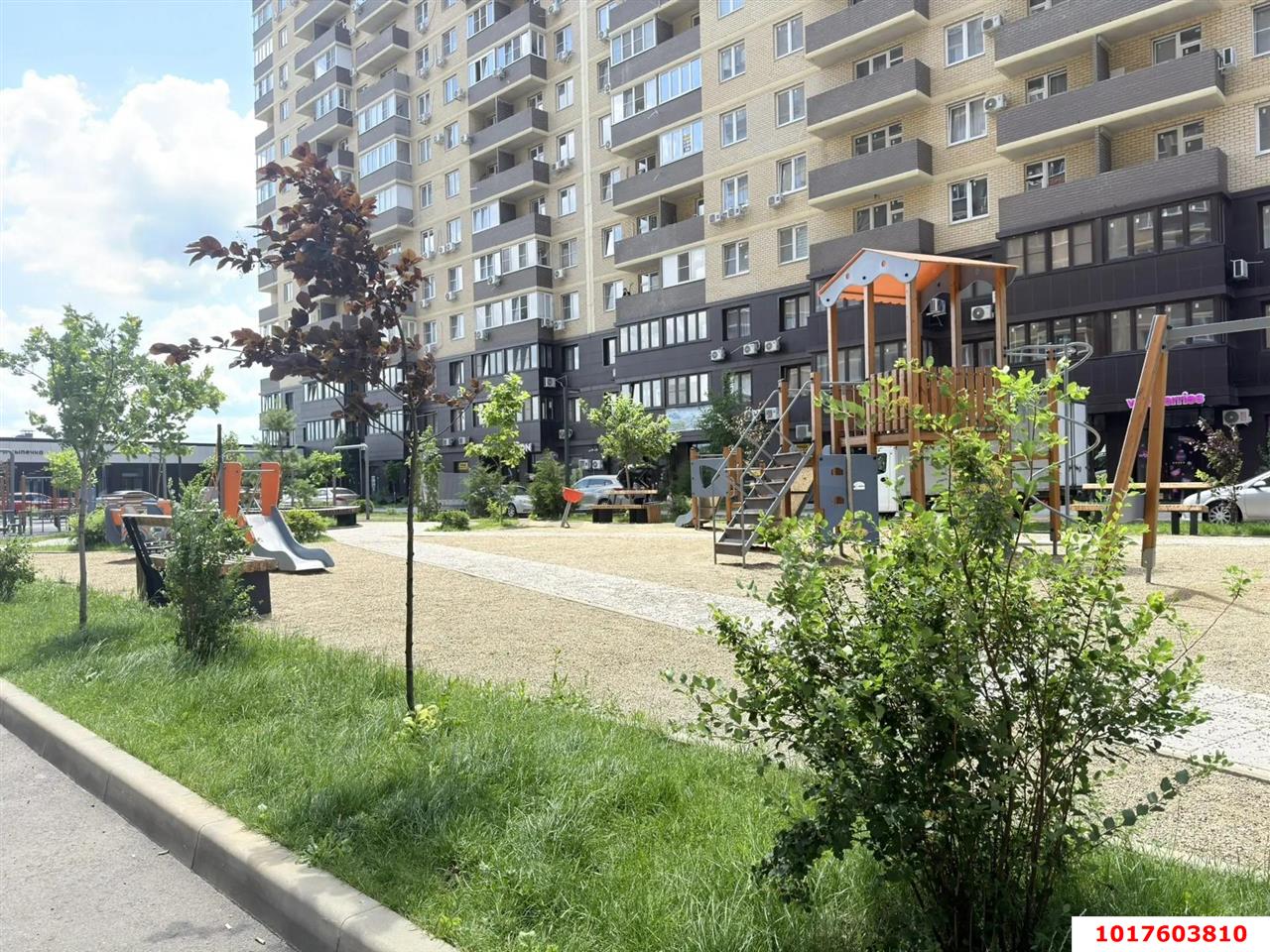 Фото №4: Торговое помещение <span class="whitespace-nowrap">44 м²</span>, <span class="whitespace-nowrap">1/16 эт.</span> - Краснодар, Прикубанский внутригородской округ, мкр. жилой комплекс Ракурс, ул. имени Героя Ростовского, 8к6