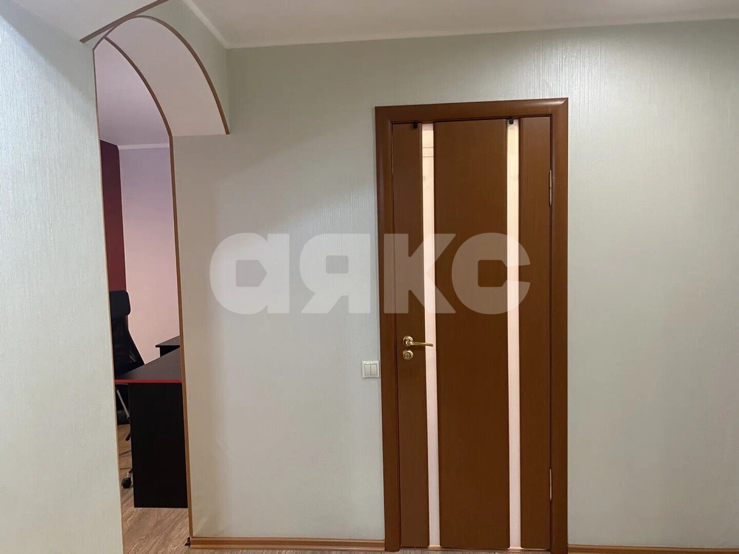 Фото №10: 1-комнатная квартира <span class="whitespace-nowrap">50 м²</span>, <span class="whitespace-nowrap">6/11 эт.</span> - Волгоград, р. Краснооктябрьский, ул. Маршала Ерёменко, 44