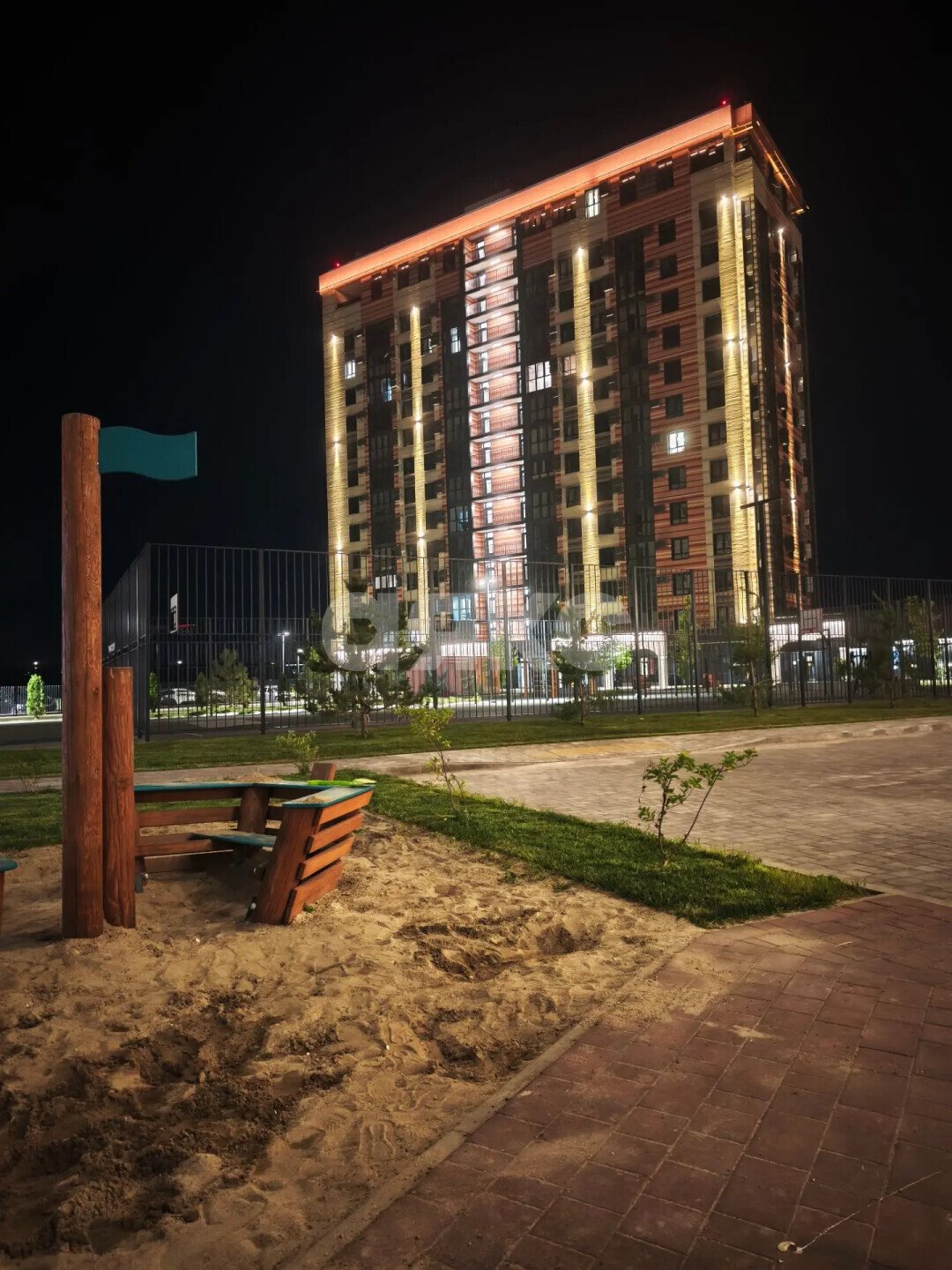 Фото №10: 3-комнатная квартира <span class="whitespace-nowrap">74 м²</span>, <span class="whitespace-nowrap">13/14 эт.</span> - Армавир, мкр. Кирпичный, ул. Северная, 8