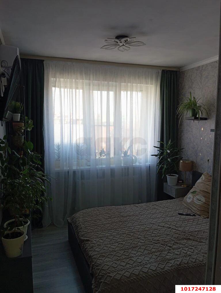 Фото №1: 1-комнатная квартира <span class="whitespace-nowrap">41 м²</span>, <span class="whitespace-nowrap">6/6 эт.</span> - Краснодар, Прикубанский внутригородской округ, мкр. Музыкальный, ул. имени И.И. Дунаевского, 13