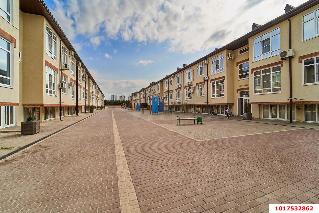 Фото №12: 1-комнатная квартира <span class="whitespace-nowrap">45 м²</span>, <span class="whitespace-nowrap">2/4 эт.</span> - Краснодар, Прикубанский внутригородской округ, мкр. Фестивальный, ул. Сергея Михалёва, 2А