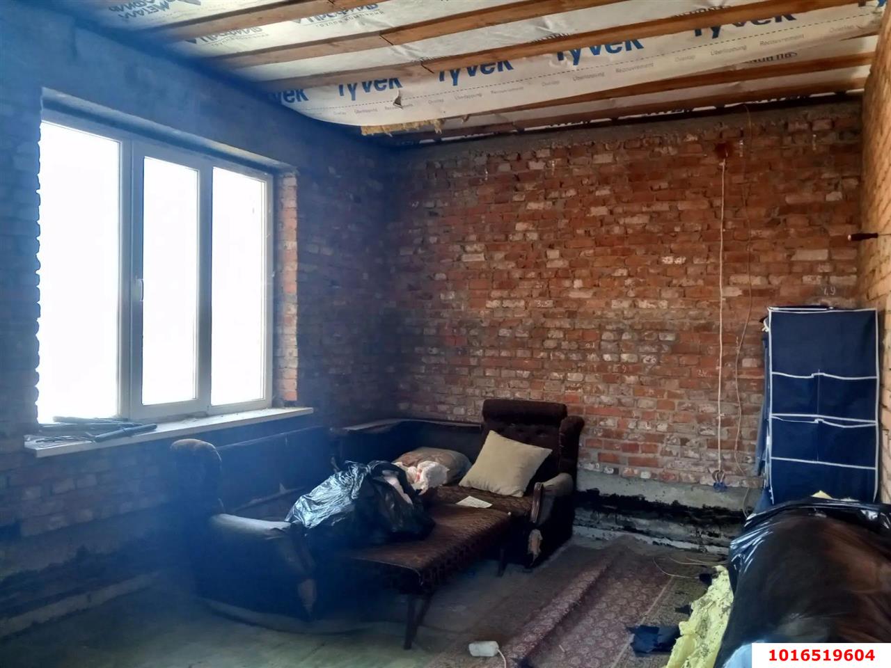 Фото №10: Дом <span class="whitespace-nowrap">161 м²</span> <span class="whitespace-nowrap">+ 6 сот.</span>, <span class="whitespace-nowrap">3 эт.</span> - Краснодаргорстрой, мкр. Прикубанский внутригородской округ, ул. 3-я Линия, 18