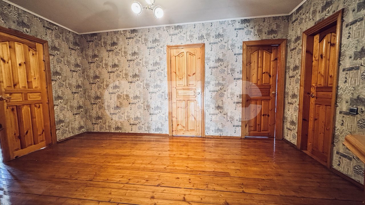 Фото №27: Дом <span class="whitespace-nowrap">303 м²</span> <span class="whitespace-nowrap">+ 10 сот.</span>, <span class="whitespace-nowrap">2 эт.</span> - Кореновск, ул. Ростовская, 27