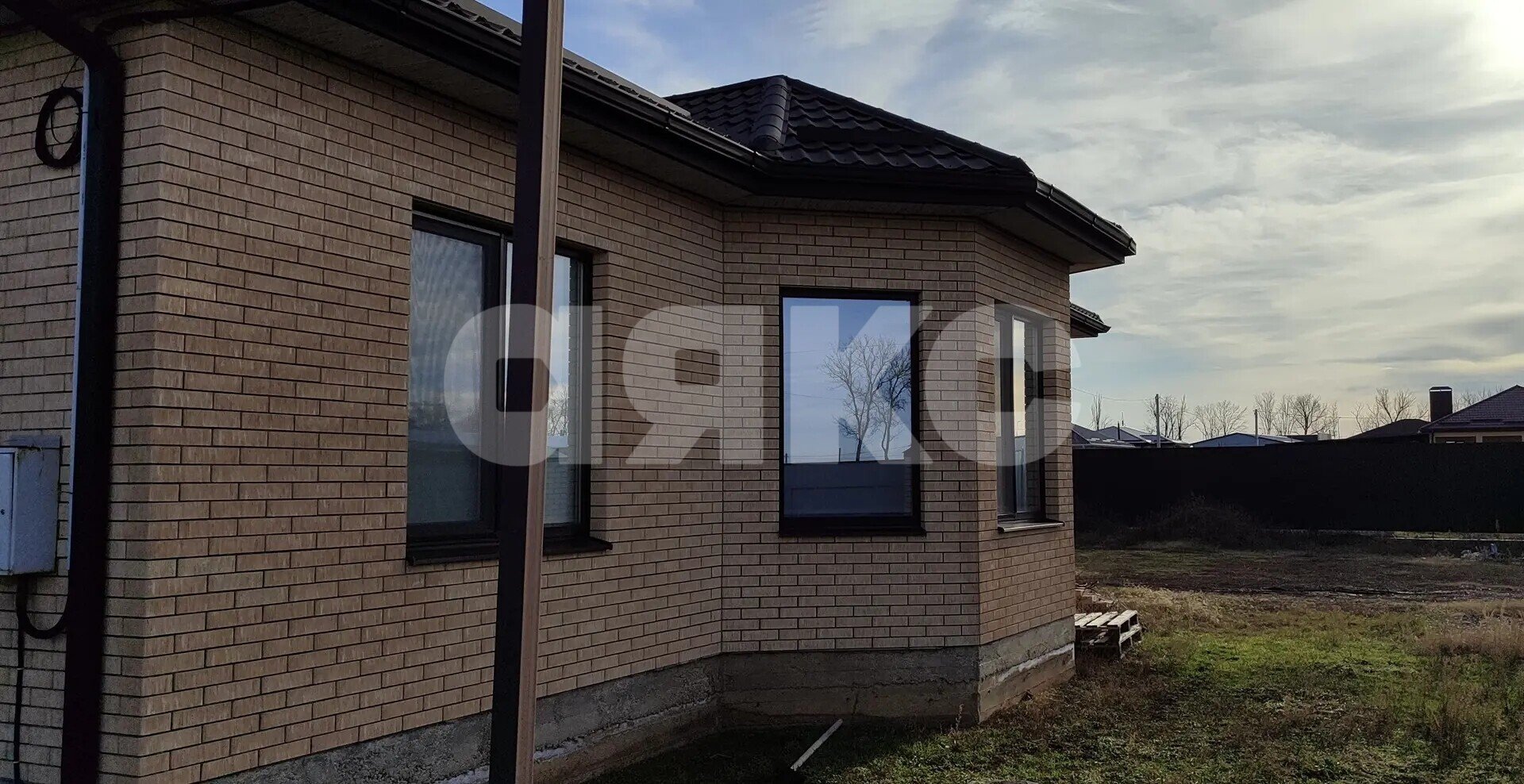 Фото №5: Дом <span class="whitespace-nowrap">151 м²</span> <span class="whitespace-nowrap">+ 10 сот.</span>, <span class="whitespace-nowrap">1 эт.</span> - Кореновск, мкр. 1-й квартал, пер. Офицерский