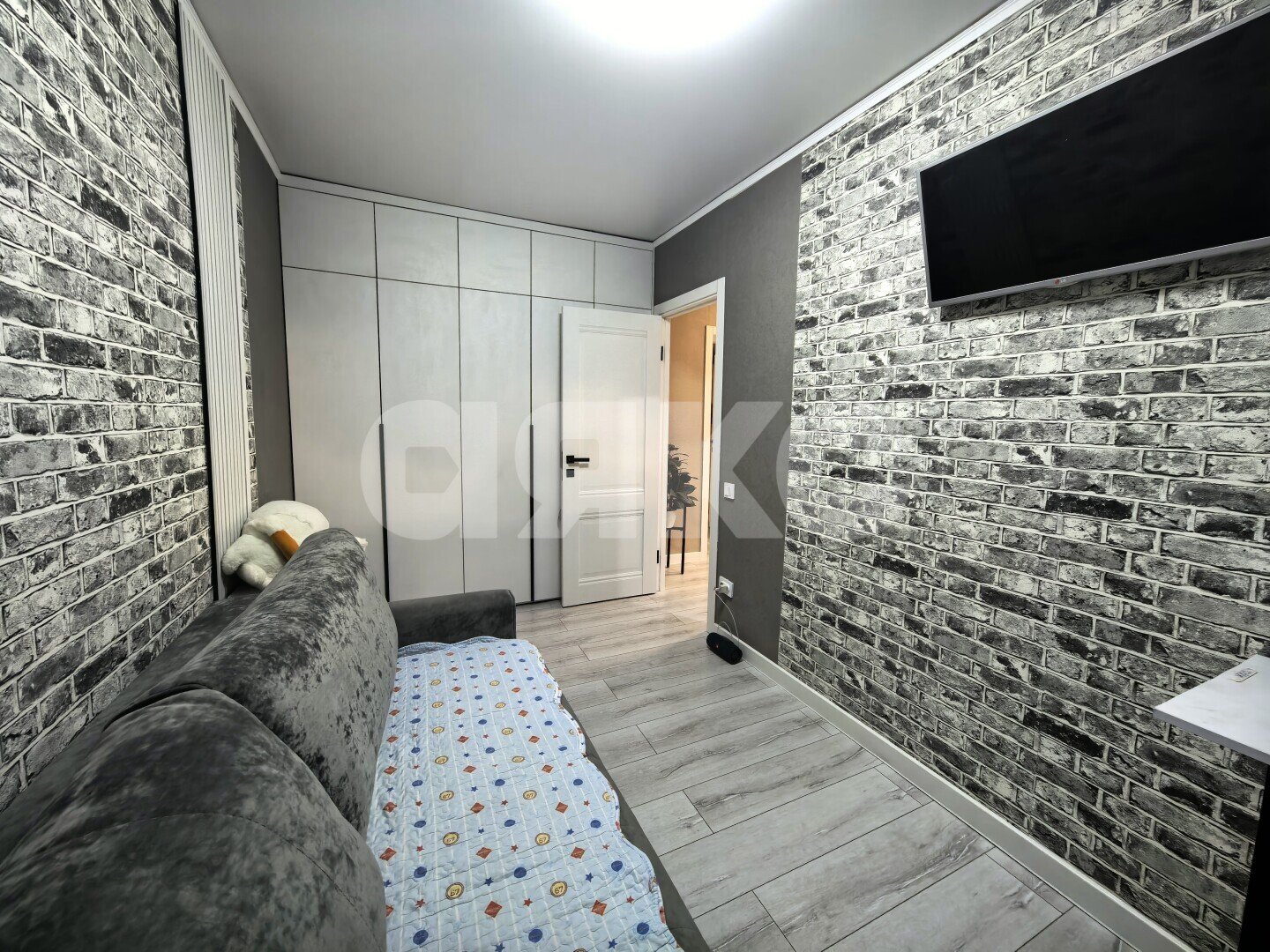 Фото №10: 2-комнатная квартира <span class="whitespace-nowrap">48 м²</span>, <span class="whitespace-nowrap">3/3 эт.</span> - Мариуполь, р. Жовтневый, ул. Фонтанная, 77