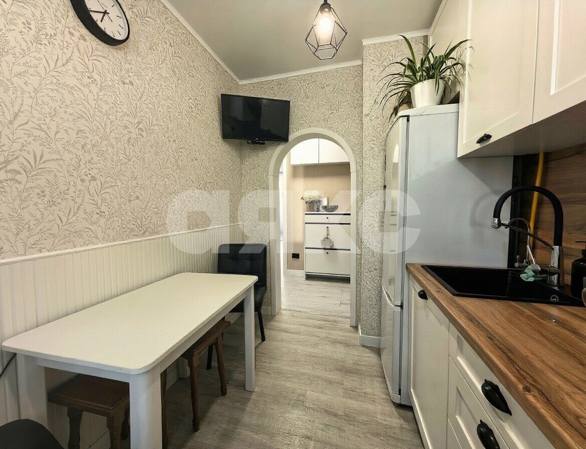 Фото №2: 2-комнатная квартира <span class="whitespace-nowrap">48 м²</span>, <span class="whitespace-nowrap">3/3 эт.</span> - Мариуполь, р. Жовтневый, ул. Фонтанная, 77